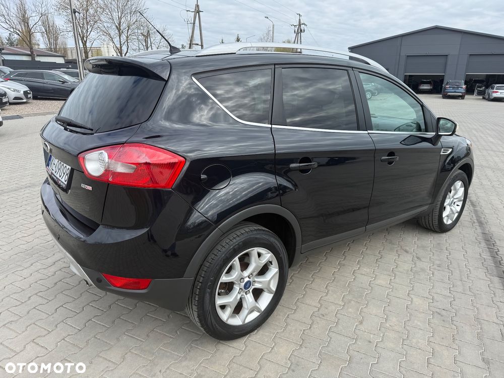 Ford Kuga 2.0 TDCi 2x4 Titanium - 10