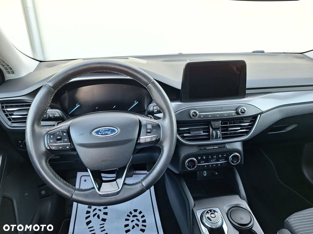 Ford Focus 1.5 EcoBlue STart-Stopp-System TITANIUM X - 24