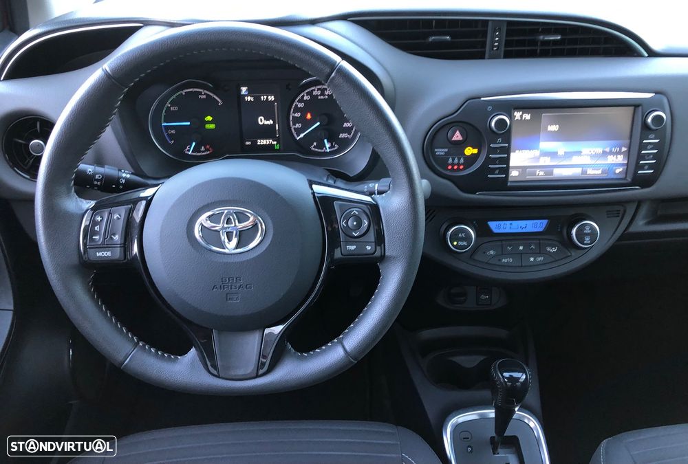 Toyota Yaris 1.5 HSD Comfort - 29