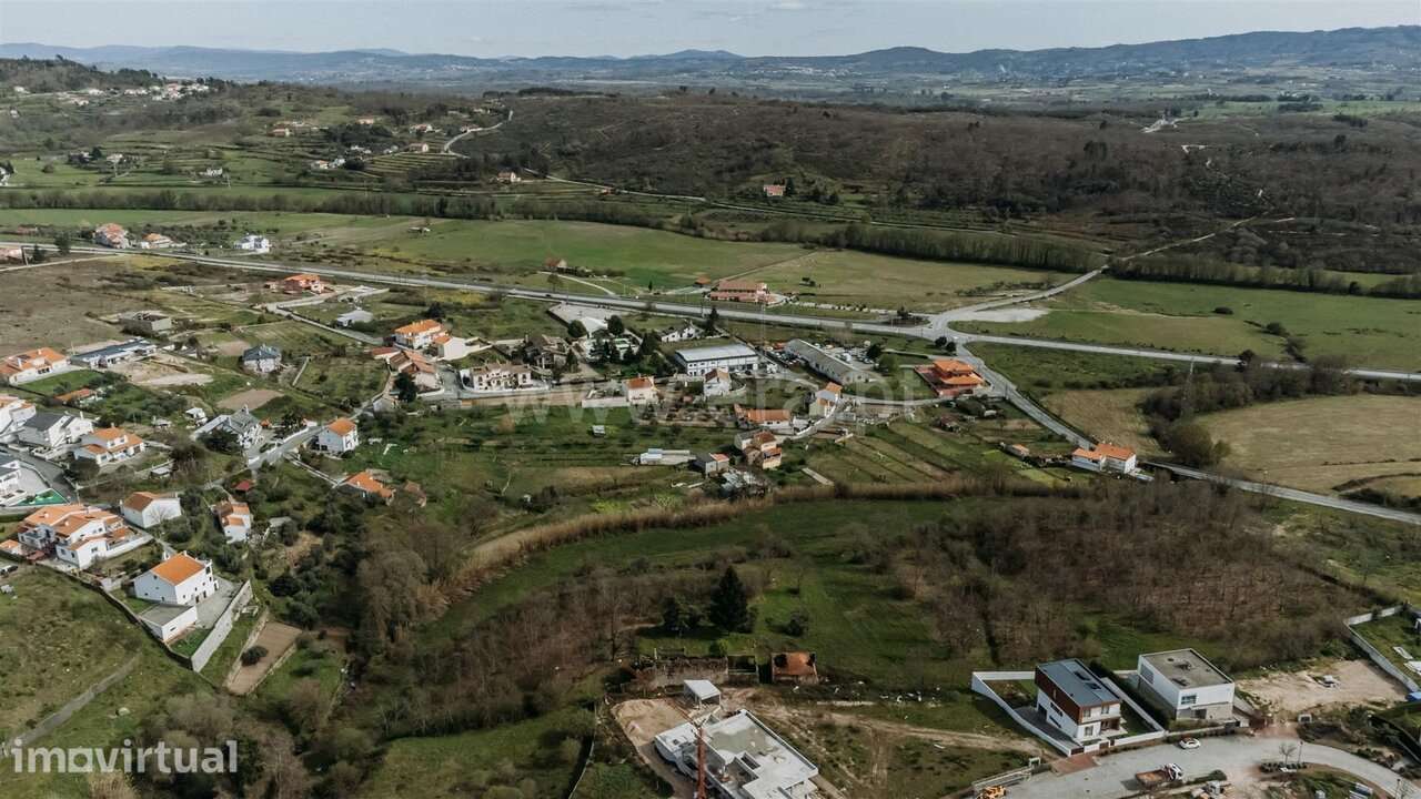 Terreno com ruina / Covilhã, Teixoso - Grande imagem: 4/20