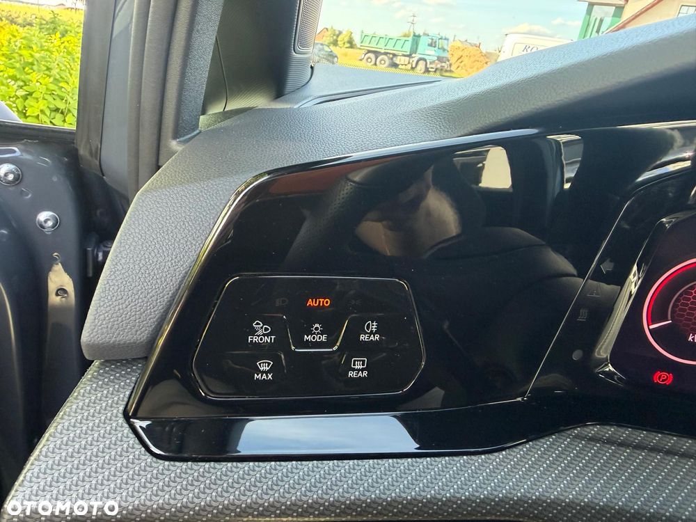 Volkswagen Golf 2.0 TSI OPF GTI - 28