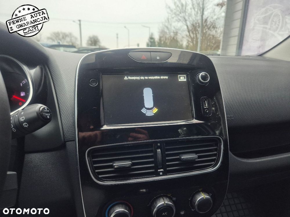 Renault Clio - 26