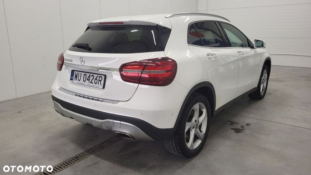 Mercedes-Benz GLA - 6