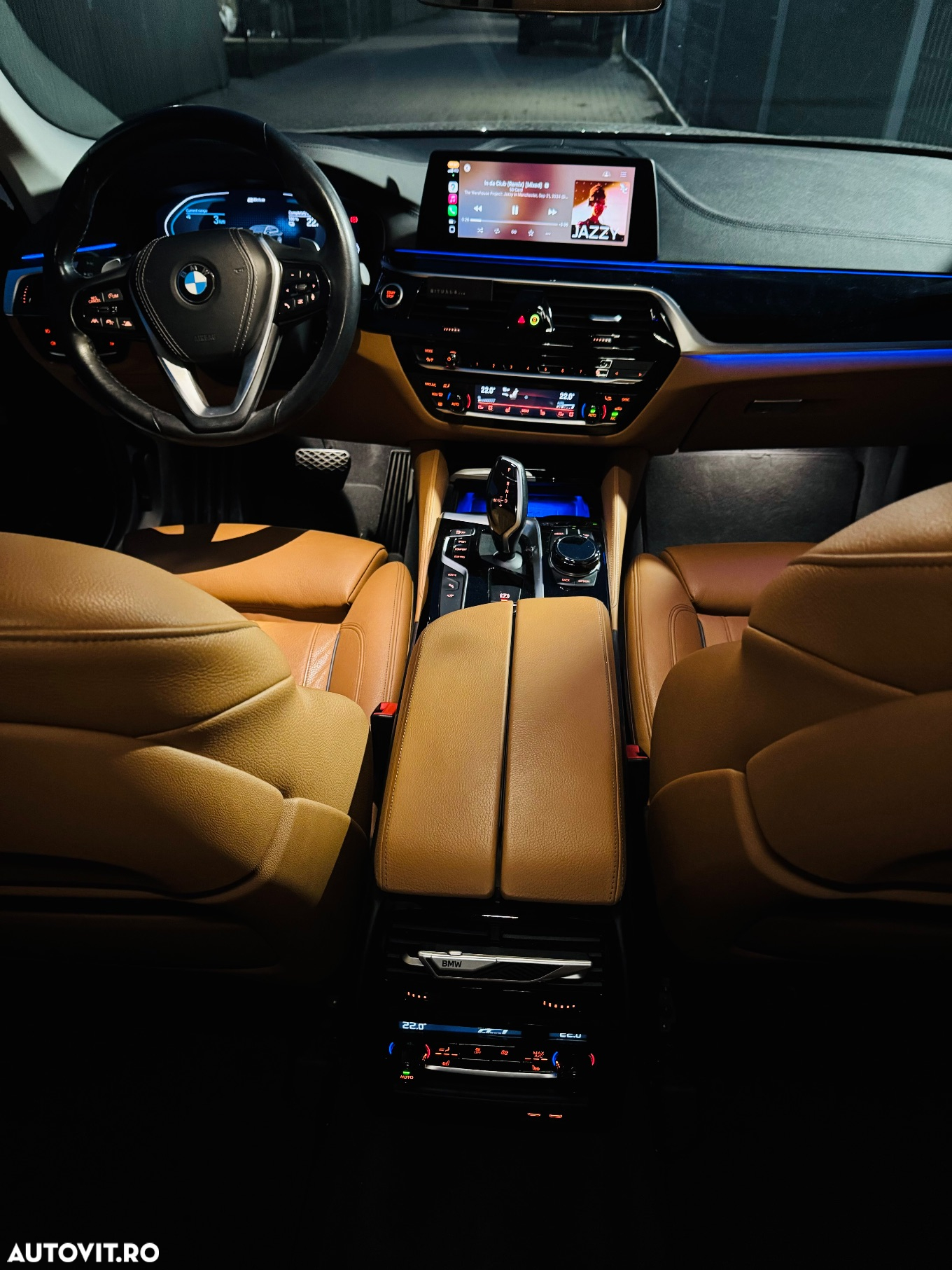 BMW Seria 5 530e Aut. Luxury Line - 24