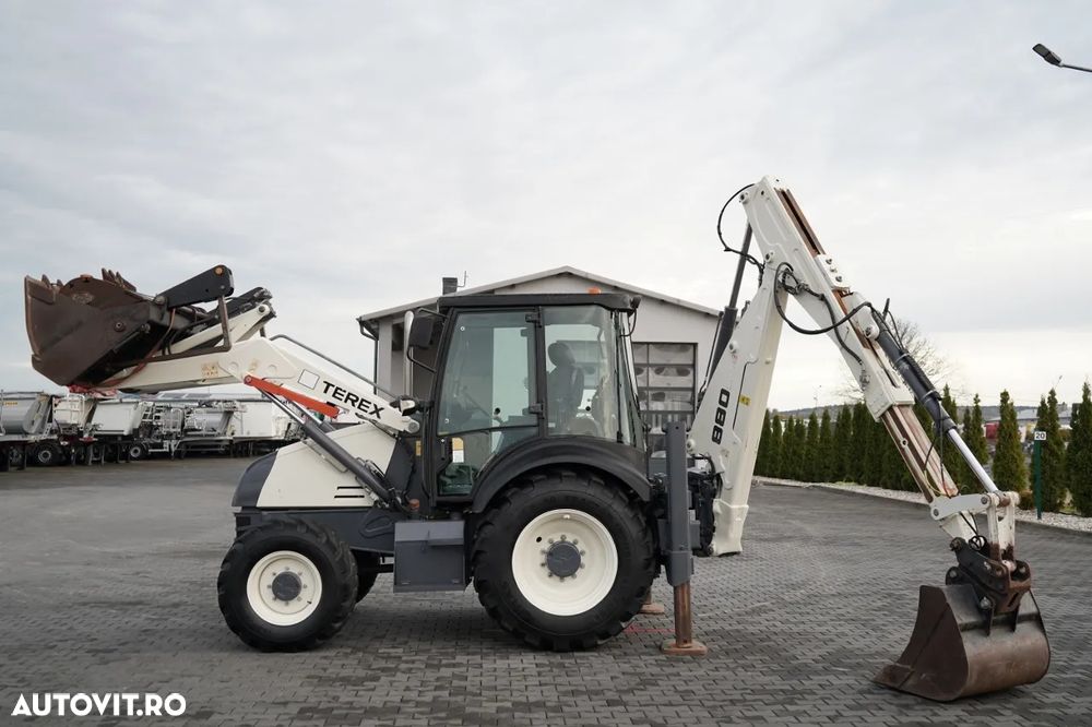 Terex 880 ELITE / BULDOEXCAVATOR / 2.500 ORE / SET CUPĂ - 2