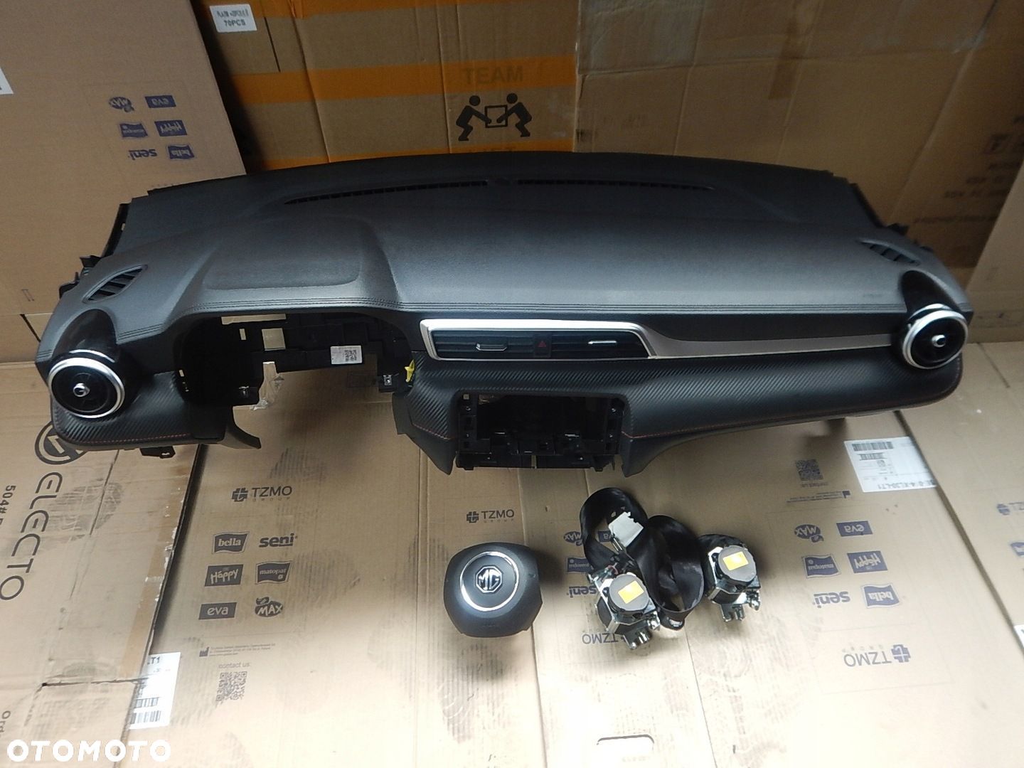 DESKA KONSOLA AIRBAG NAPINACZE MG ZS ORYGINAL - 1