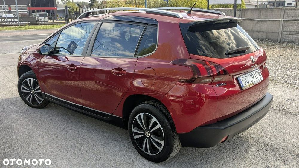 Peugeot 2008 - 8