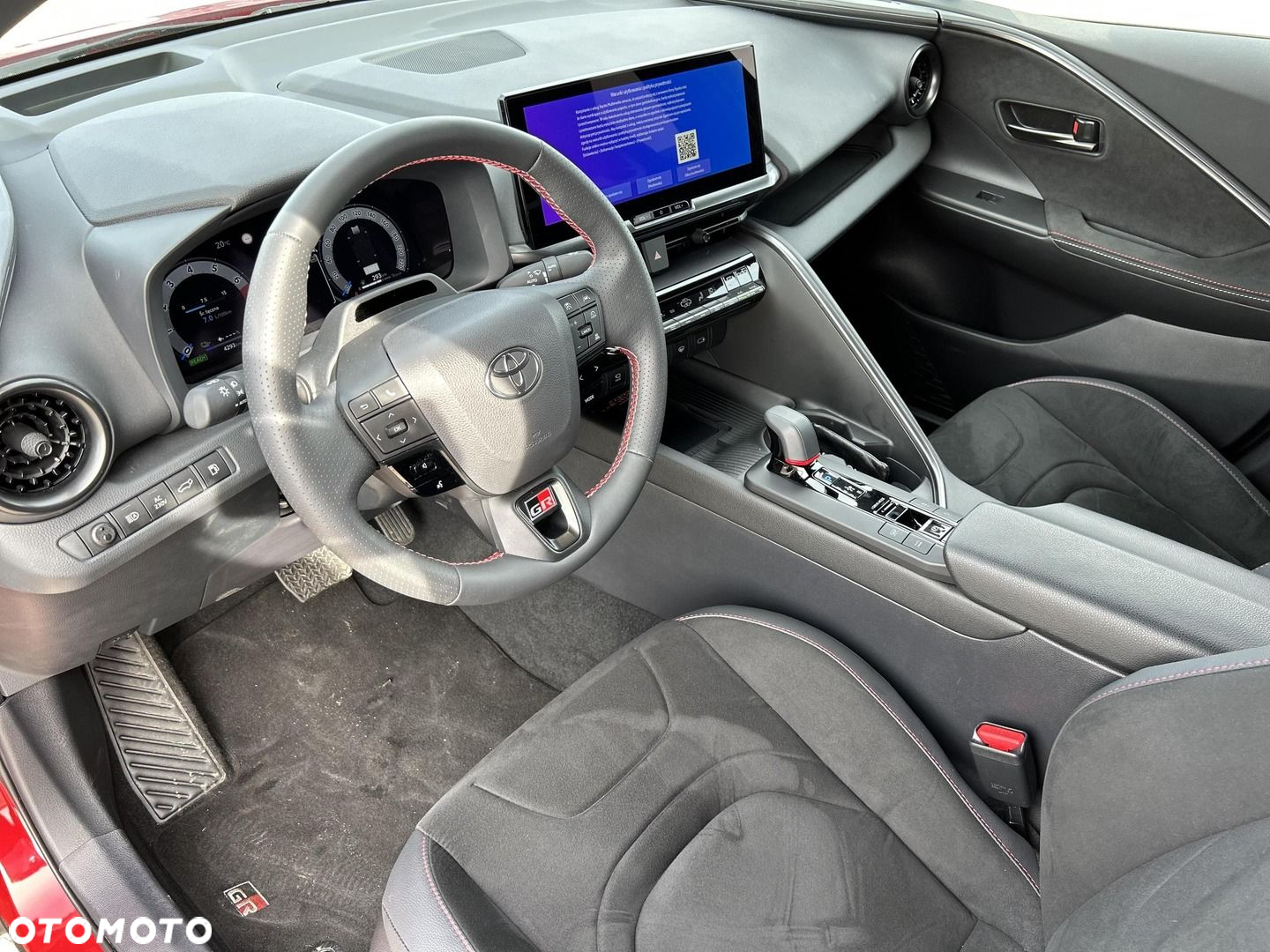 Toyota C-HR - 13