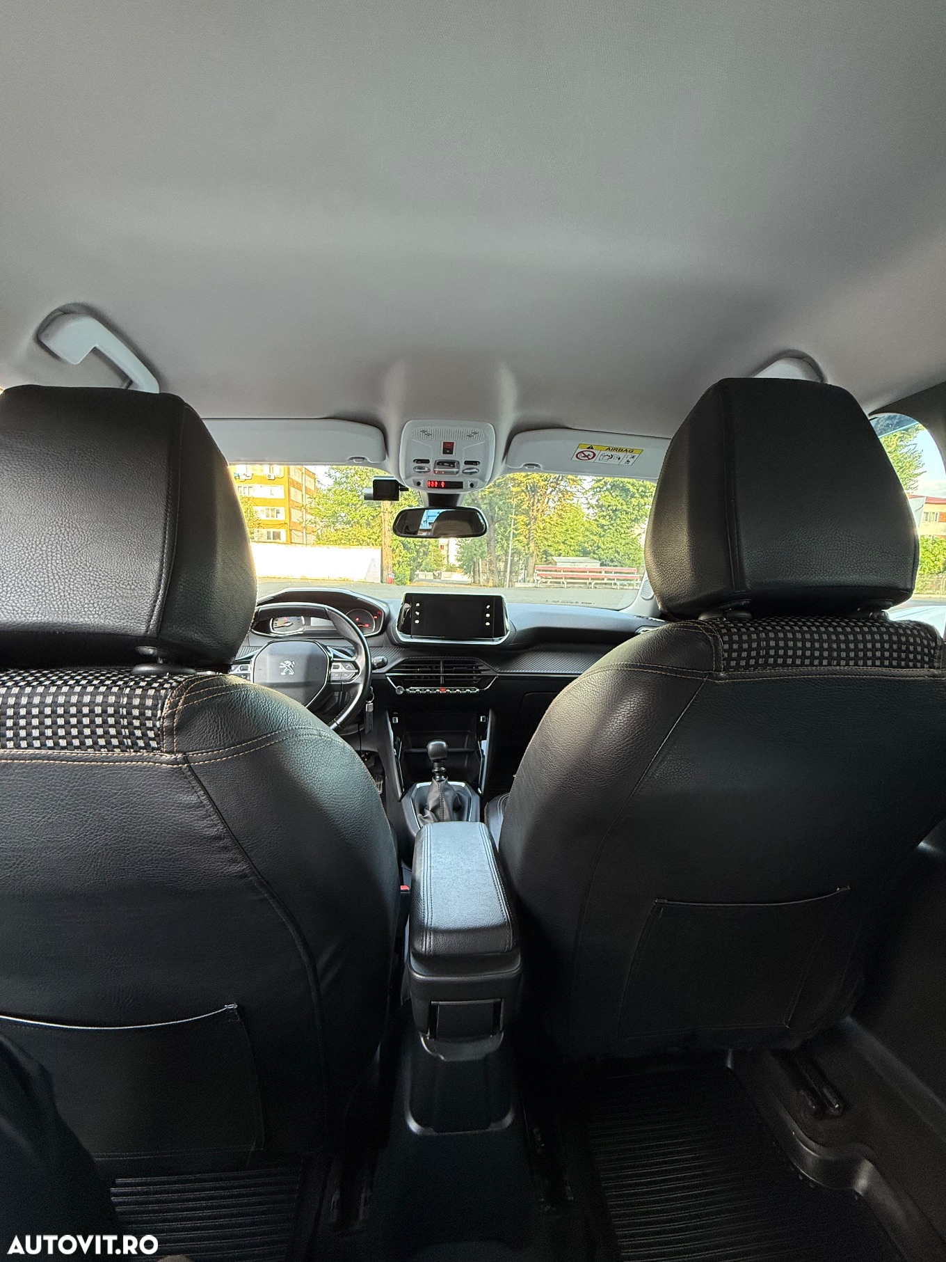 Peugeot 2008 1.2 L PureTech STT Active - 18