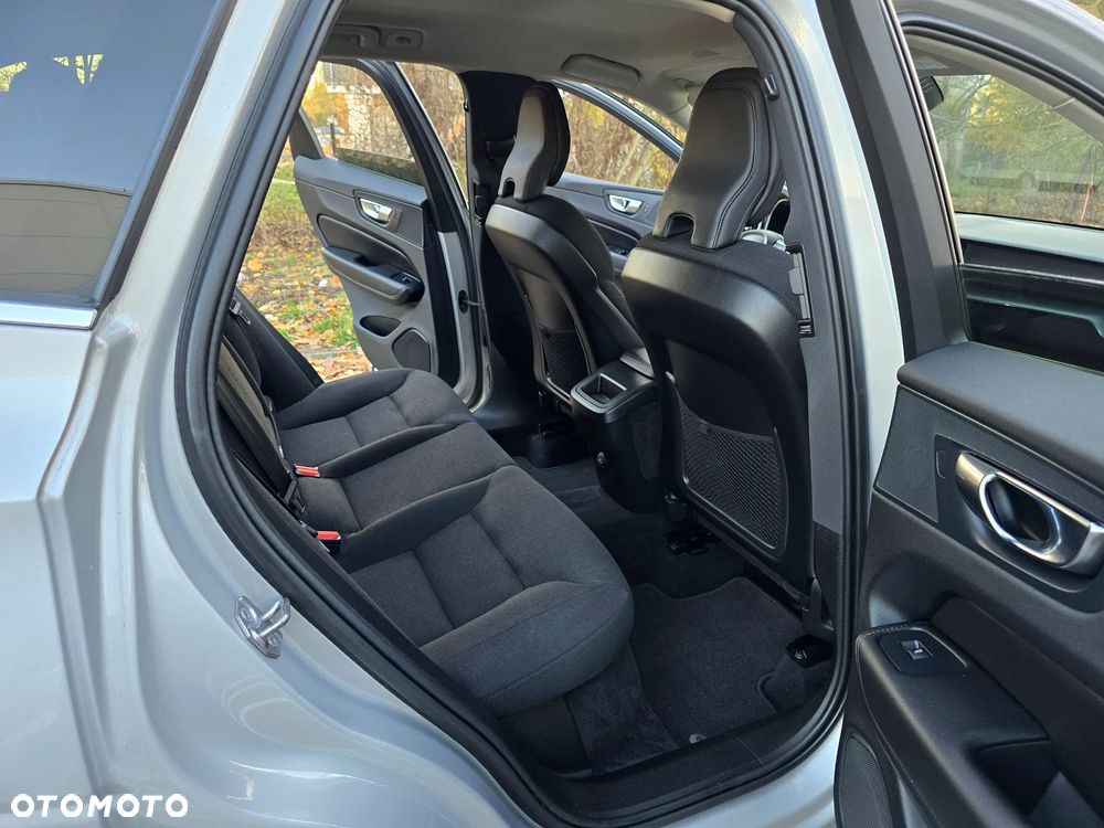 Volvo XC 60 D5 SCR AWD Momentum - 15