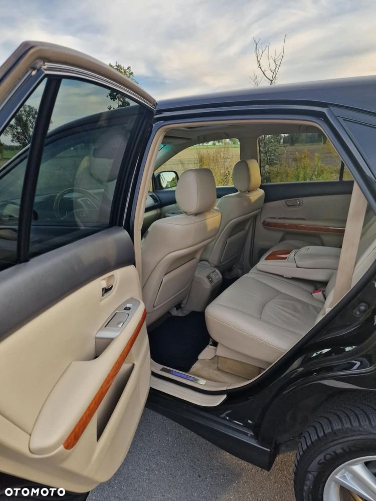 Lexus RX - 11