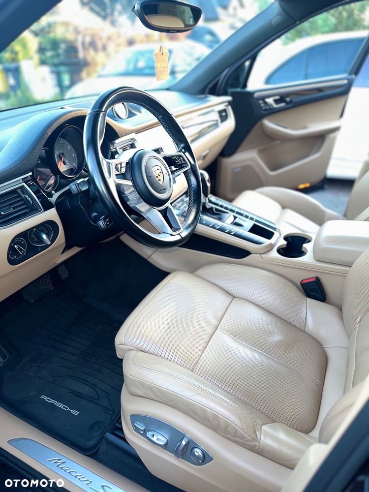 Porsche Macan S - 12
