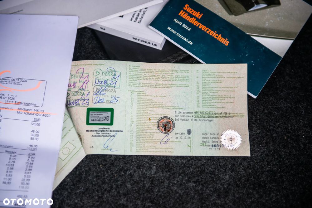 Suzuki SX4 1.6 Premium - 38