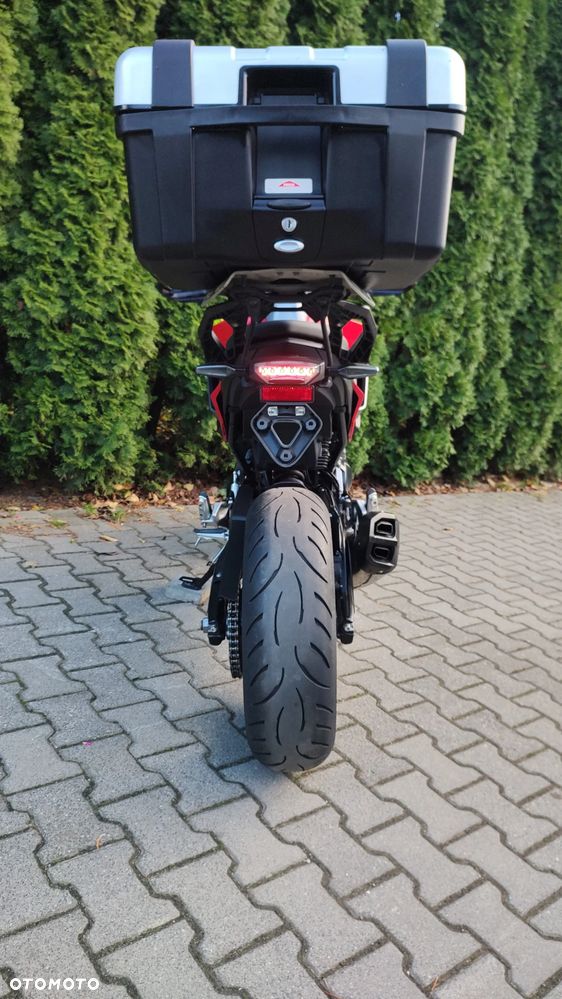 BMW XR - 16