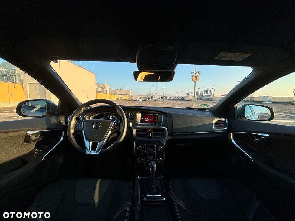 Volvo V40 T3 Drive-E Momentum - 13