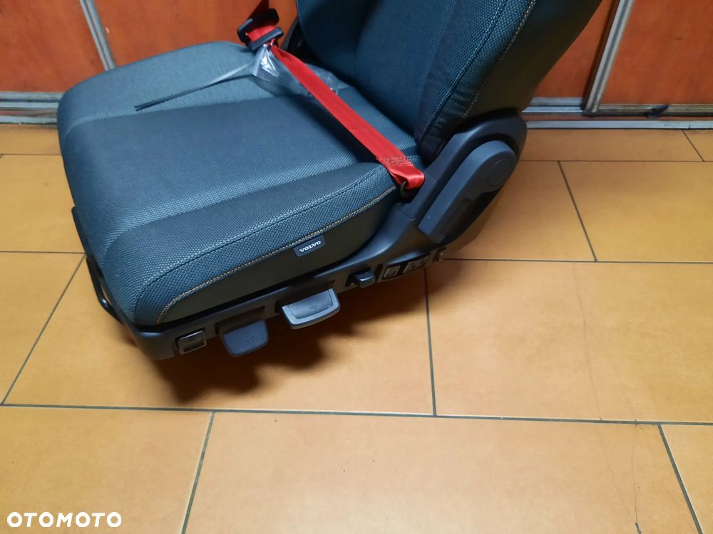 Fotel Kierowcy Pneumatyczny Nowy Volvo FM 4 FH 4 FE 4 - 2