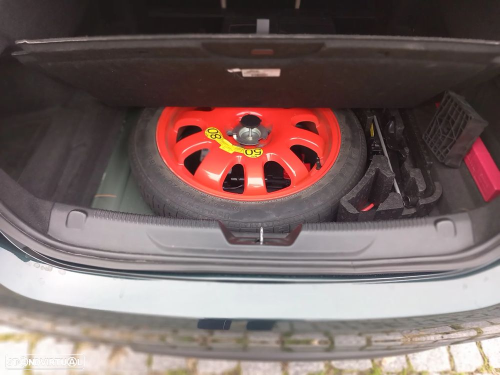 Jaguar XE 2.0 D R-Sport Aut. - 43