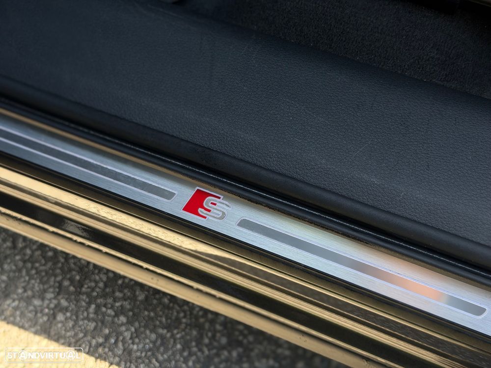 Audi e-tron 55 quattro S line - 37