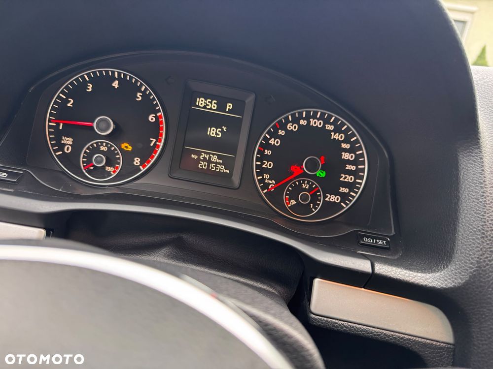 Volkswagen Scirocco 1.4 TSI DSG - 13