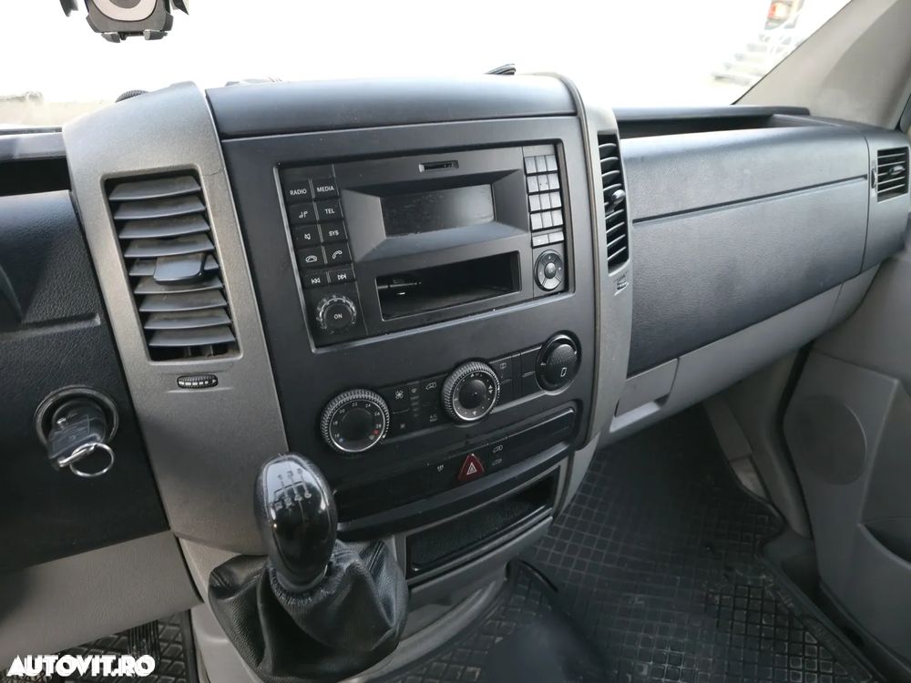 Volkswagen Crafter - 8