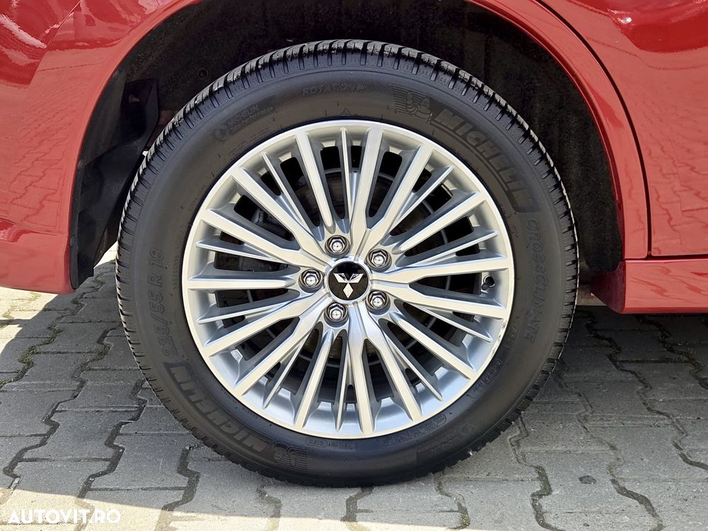 Mitsubishi Outlander - 14