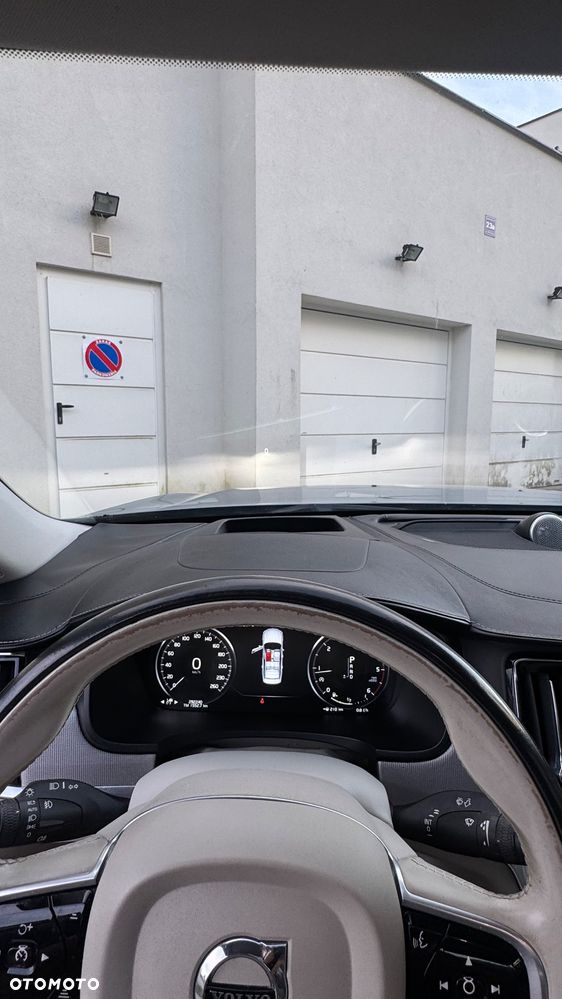 Volvo S90 D4 Inscription - 9