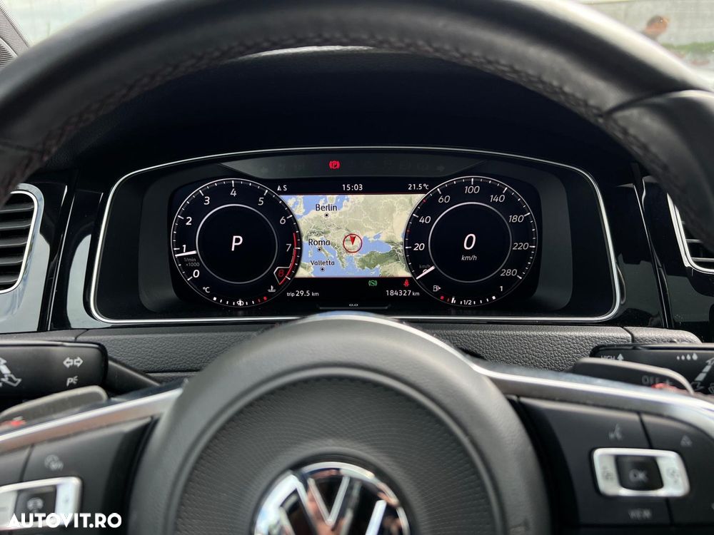 Volkswagen Golf - 21