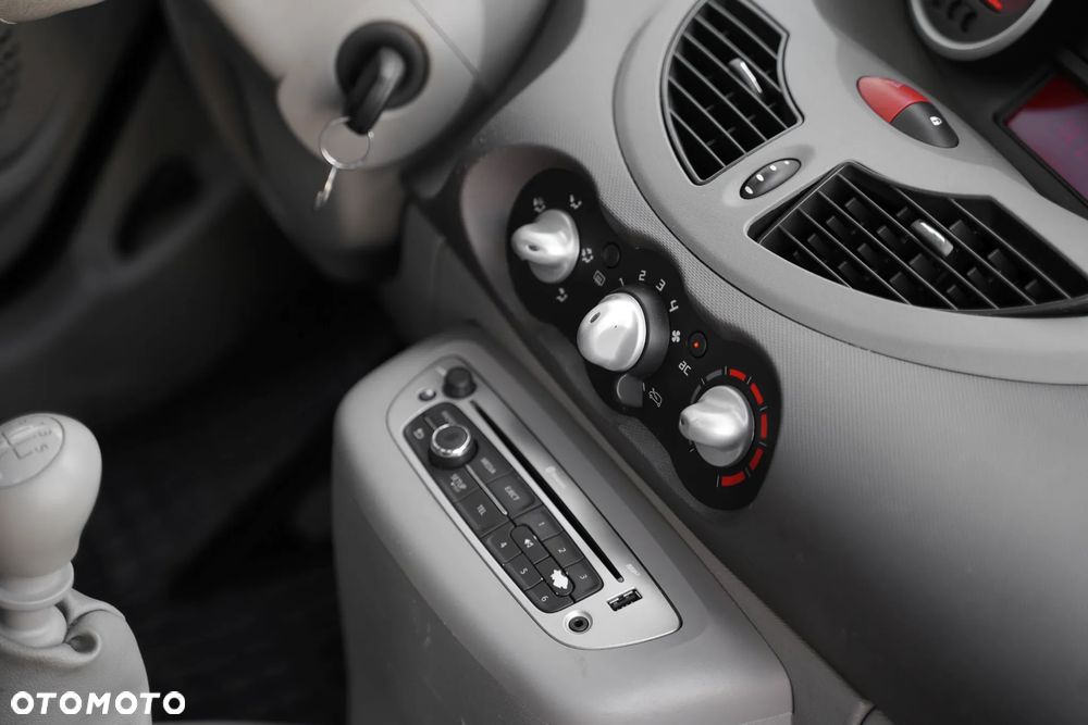 Renault Twingo 1.2 16V Eco Wind - 16