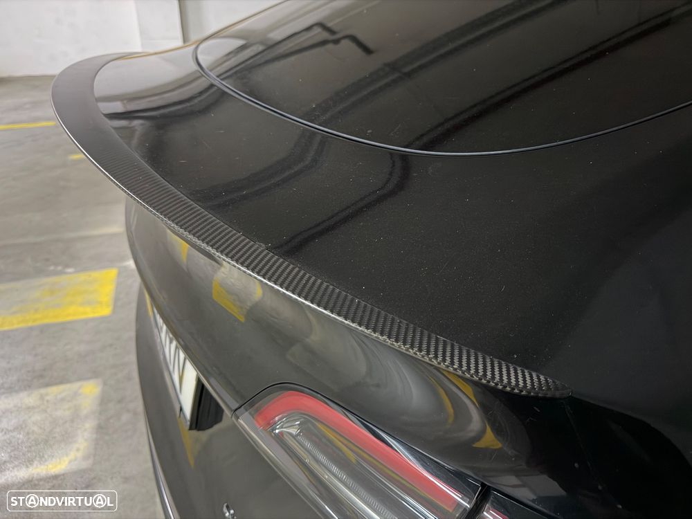 Tesla Model Y - 6