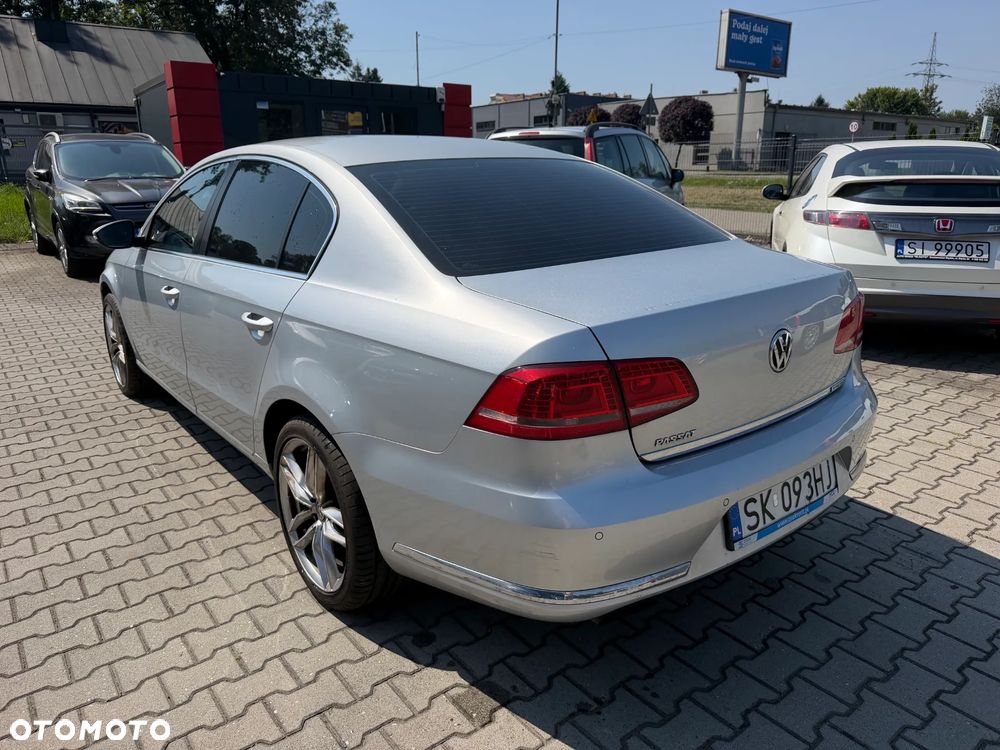 Volkswagen Passat 2.0 TDI Comfortline DSG - 3