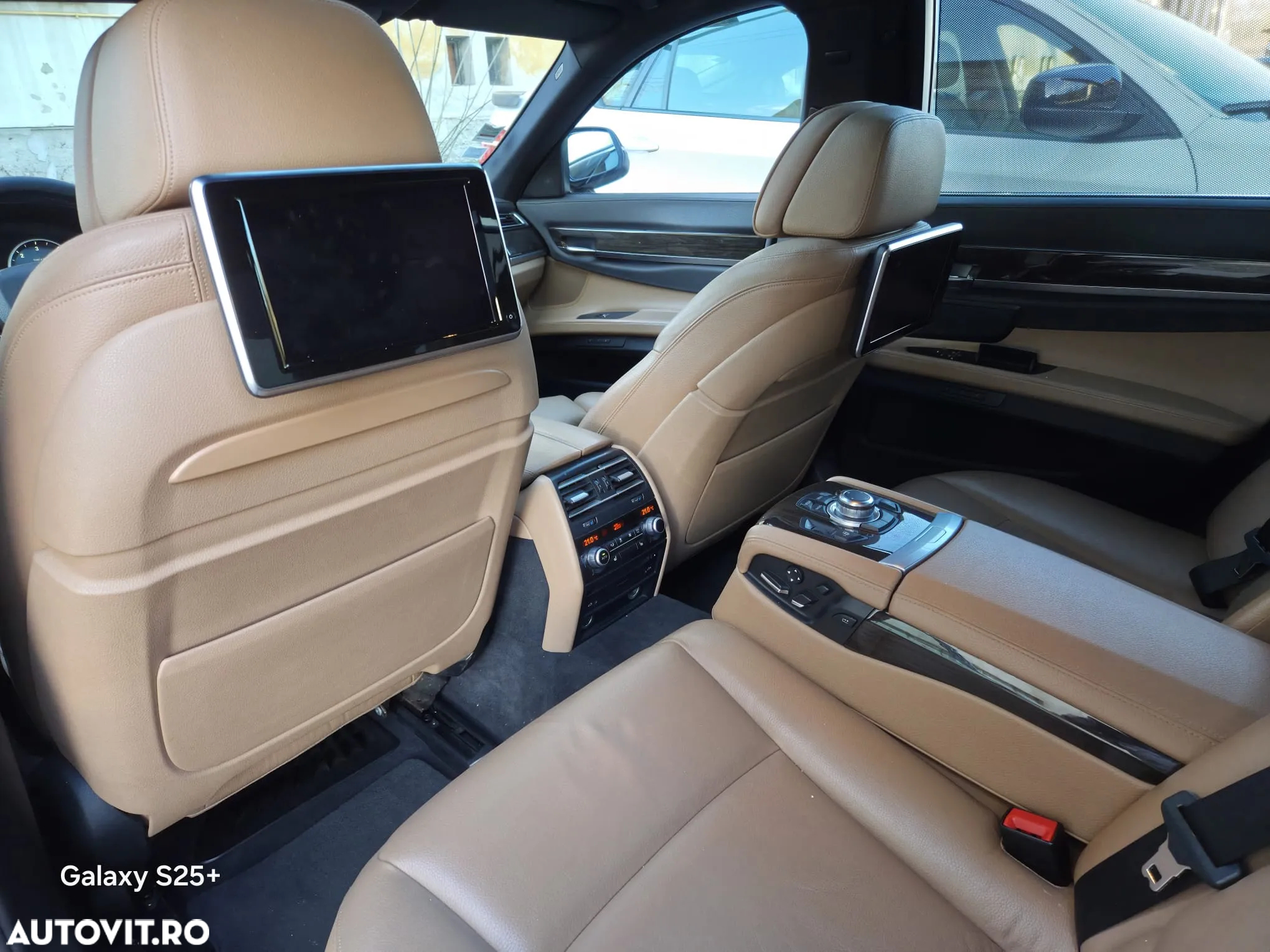 BMW Seria 7 740d xDrive - 10