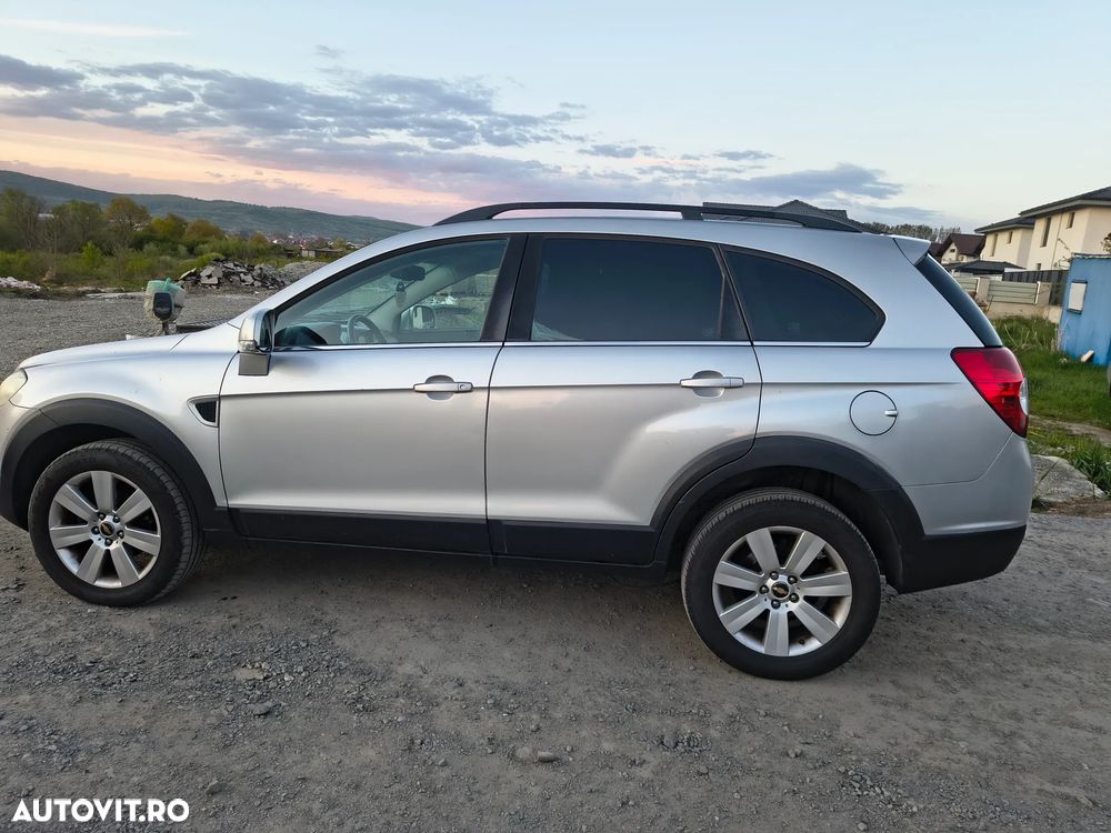 Chevrolet Captiva 2.0 4WD 7 Sitzer Automatik LT - 12