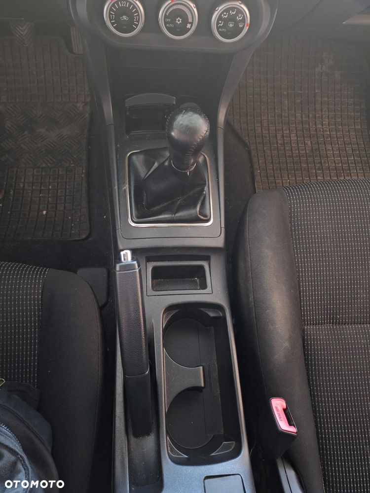 Mitsubishi Lancer 1.5 Invite - 9