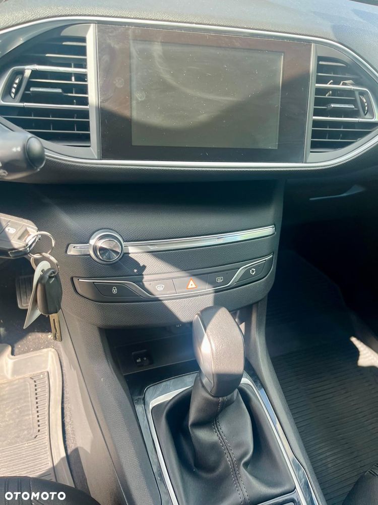 Hyundai i40 i40cw 1.7 CRDi Automatik Fifa World Cup Edition Gold - 11