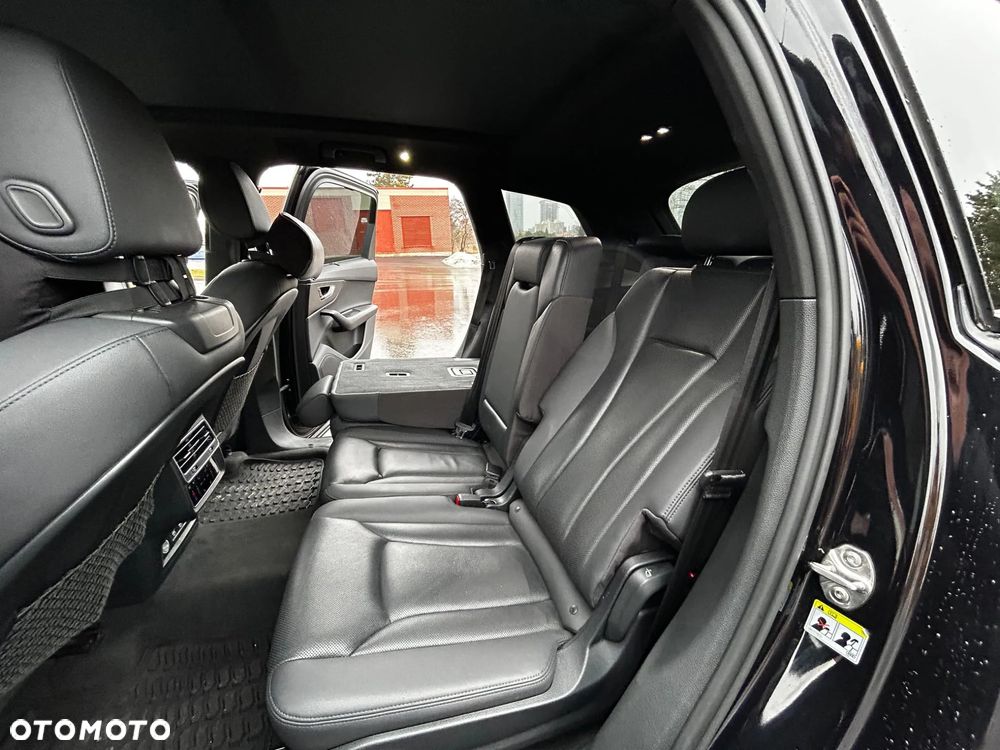 Audi Q7 - 17