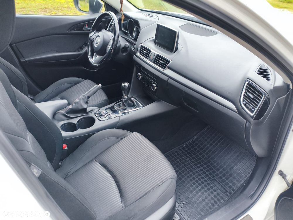 Mazda 3 - 15