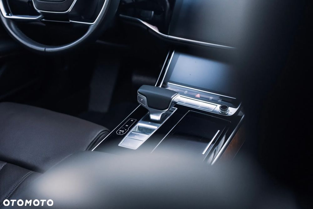 Audi A8 55 TFSI mHEV Quattro Tiptr - 24
