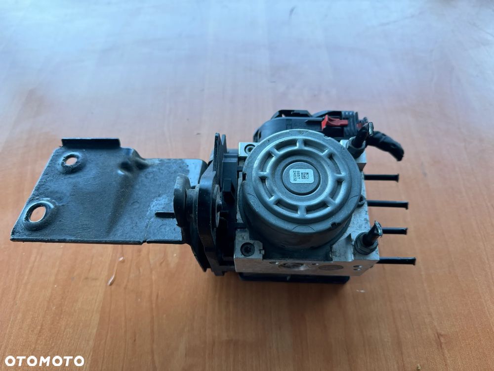 POMPA ABS VW SEAT SKODA 5q0907379r
