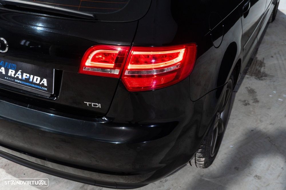 Audi A3 Sportback 2.0 TDi S-line - 37