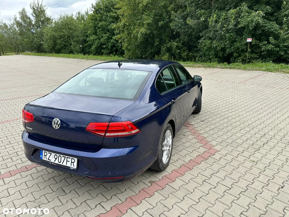 Volkswagen Passat 1.4 TSI BMT City - 13