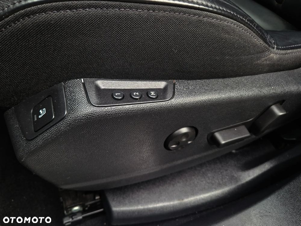 Peugeot 5008 - 29