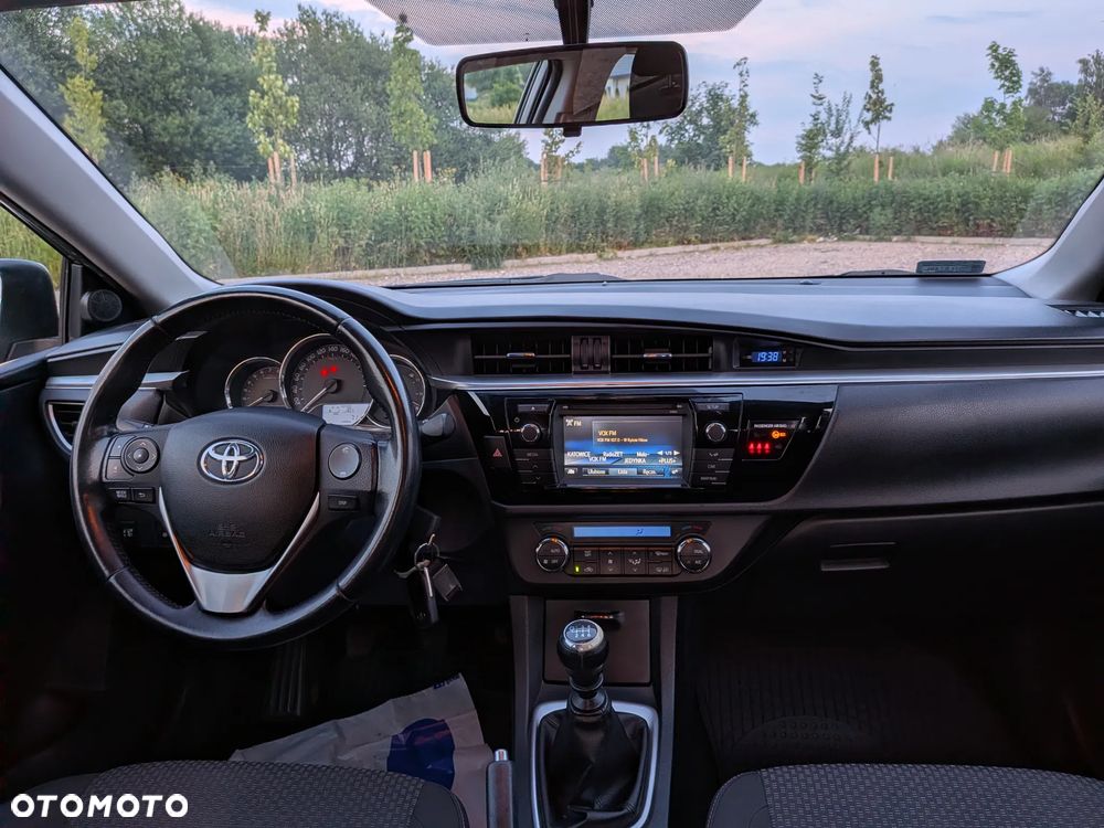 Toyota Corolla 1.6 Prestige EU6 - 7