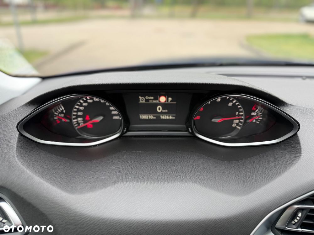 Peugeot 308 BlueHDi 130 EAT8 Stop & Start Active Pack - 29