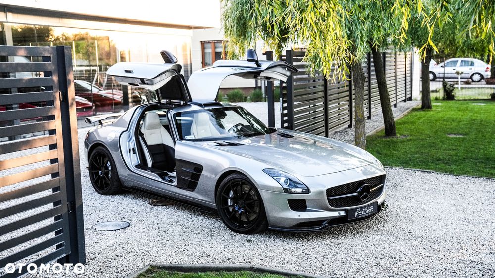 Mercedes-Benz SLS - 2