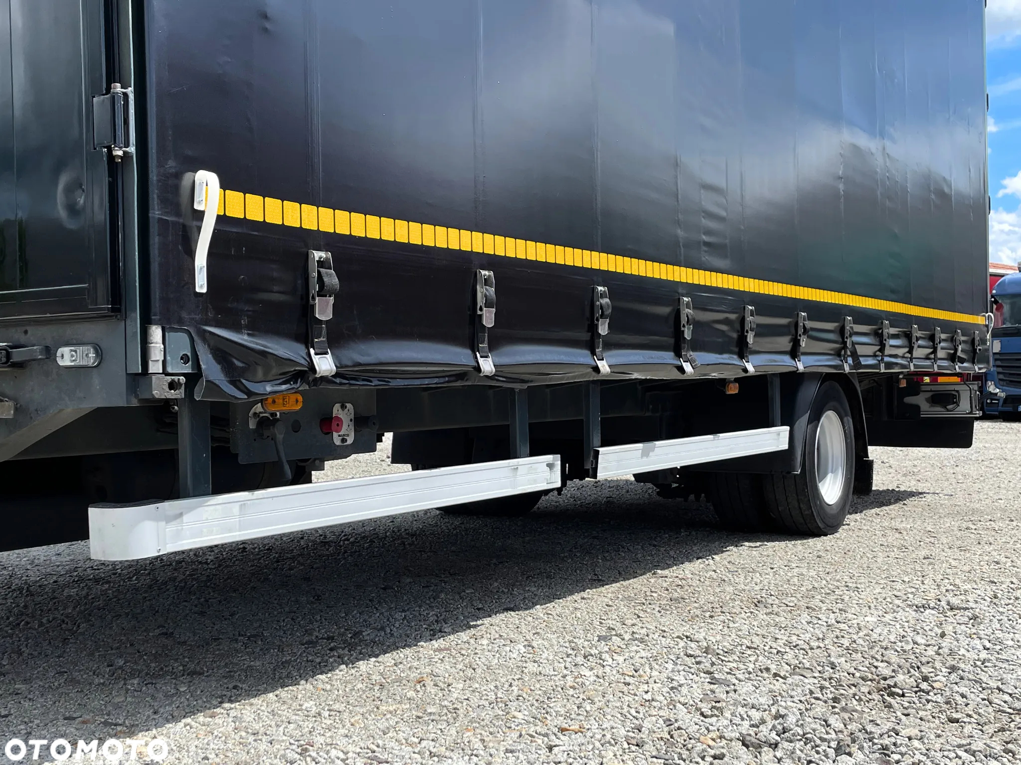 Konar PRZYCZEPA TANDEM / 7,75 M / SUWANY PODNOSZONY DACH / SALON PL - 6