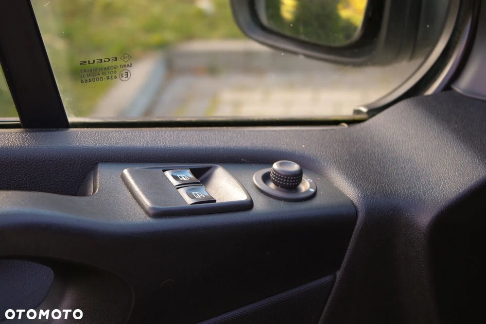 Renault Trafoc - 33