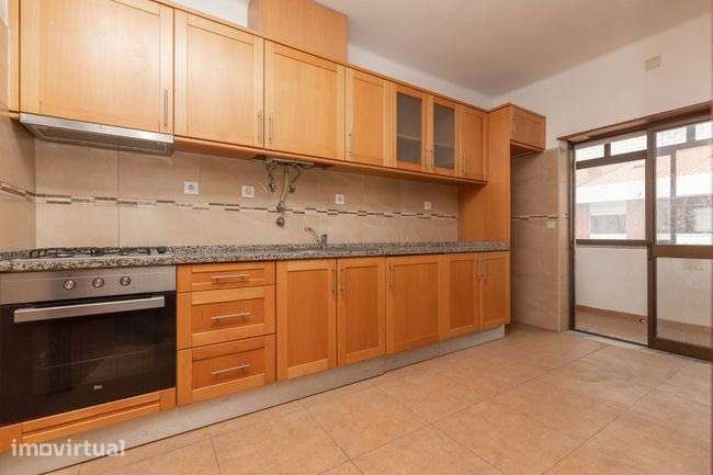 Apartamento T3 com varanda e vista desafogada (Lousã) - Grande imagem: 4/11