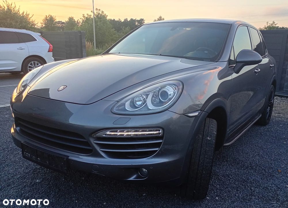 Porsche Cayenne - 1