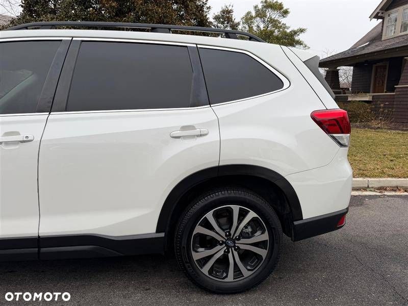 Subaru Forester 2.0 i Active Lineartronic - 12