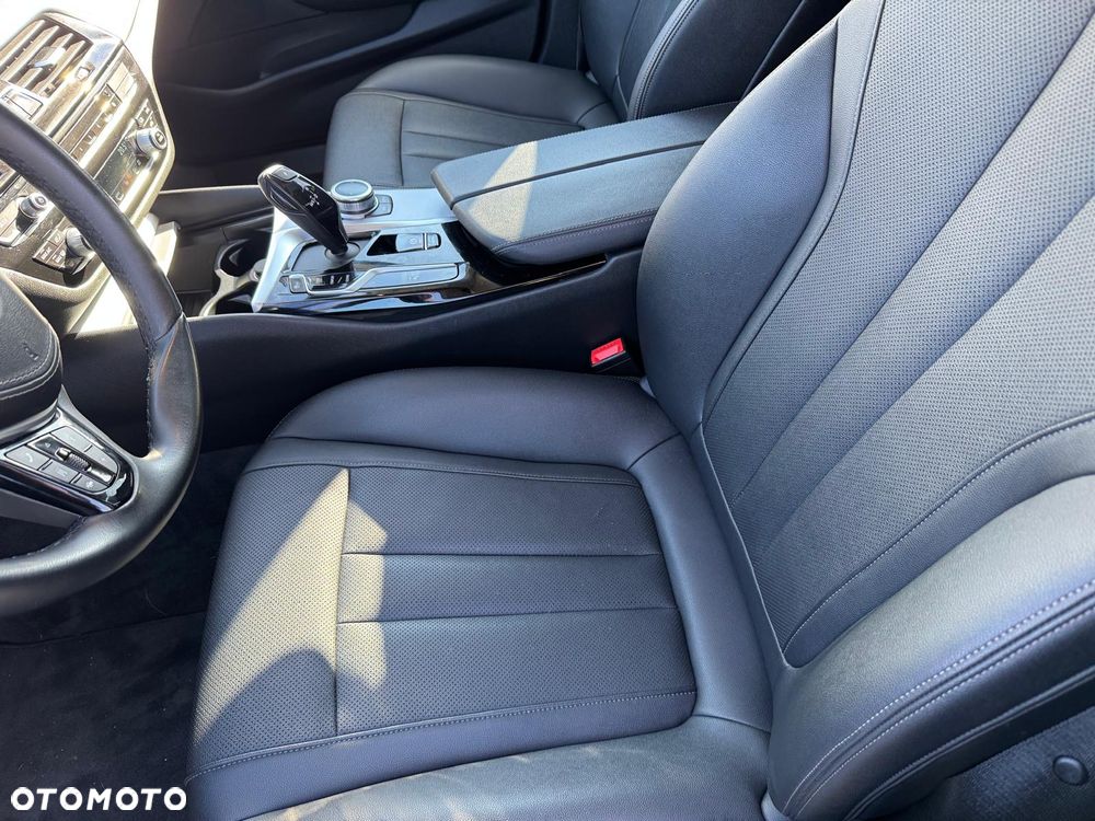 BMW Seria 5 520d Sport Line sport - 10